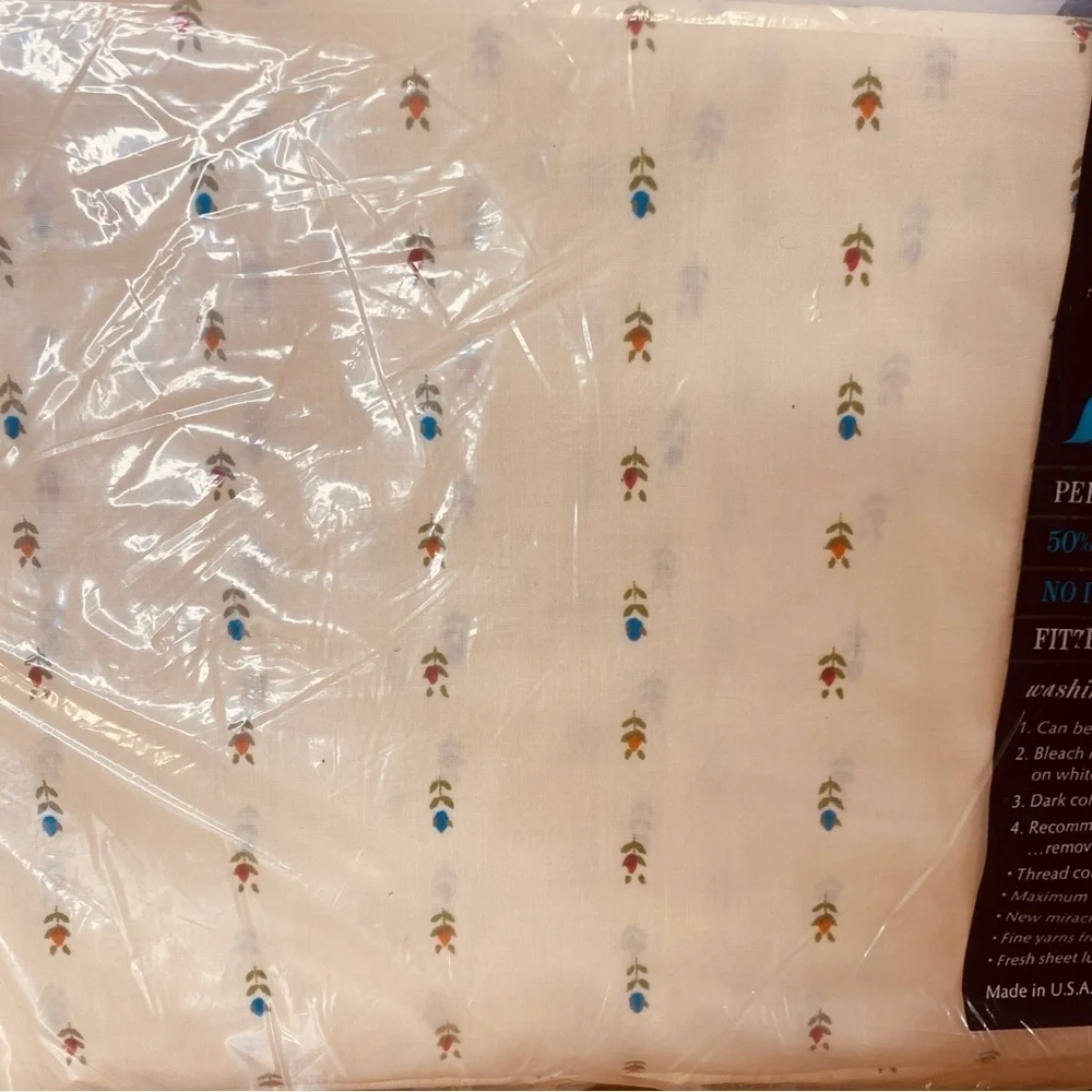 New NIP Vintage Fieldcrest Perfection Percale Twin Size Fitted Sheet Sm Floral